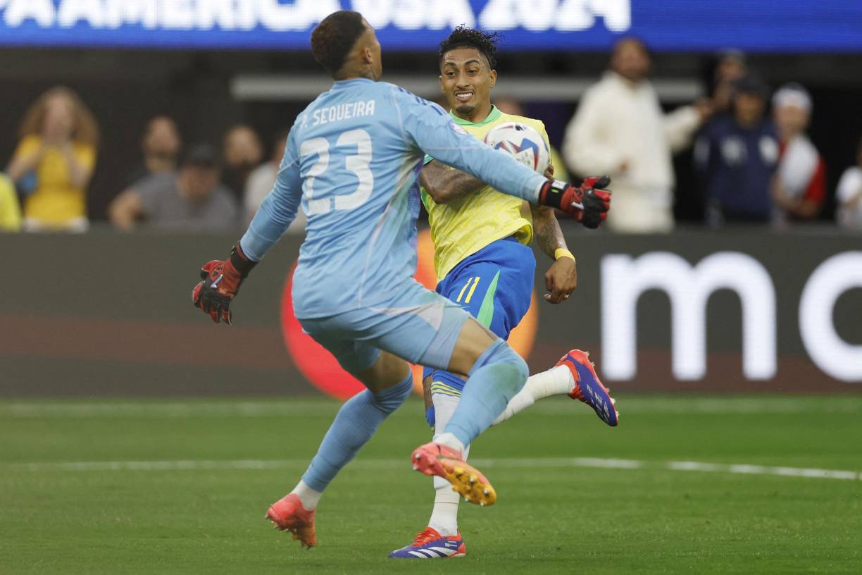 Patrick Sequeira tuvo intervenciones claras y evitó que Brasil lograra marcar.