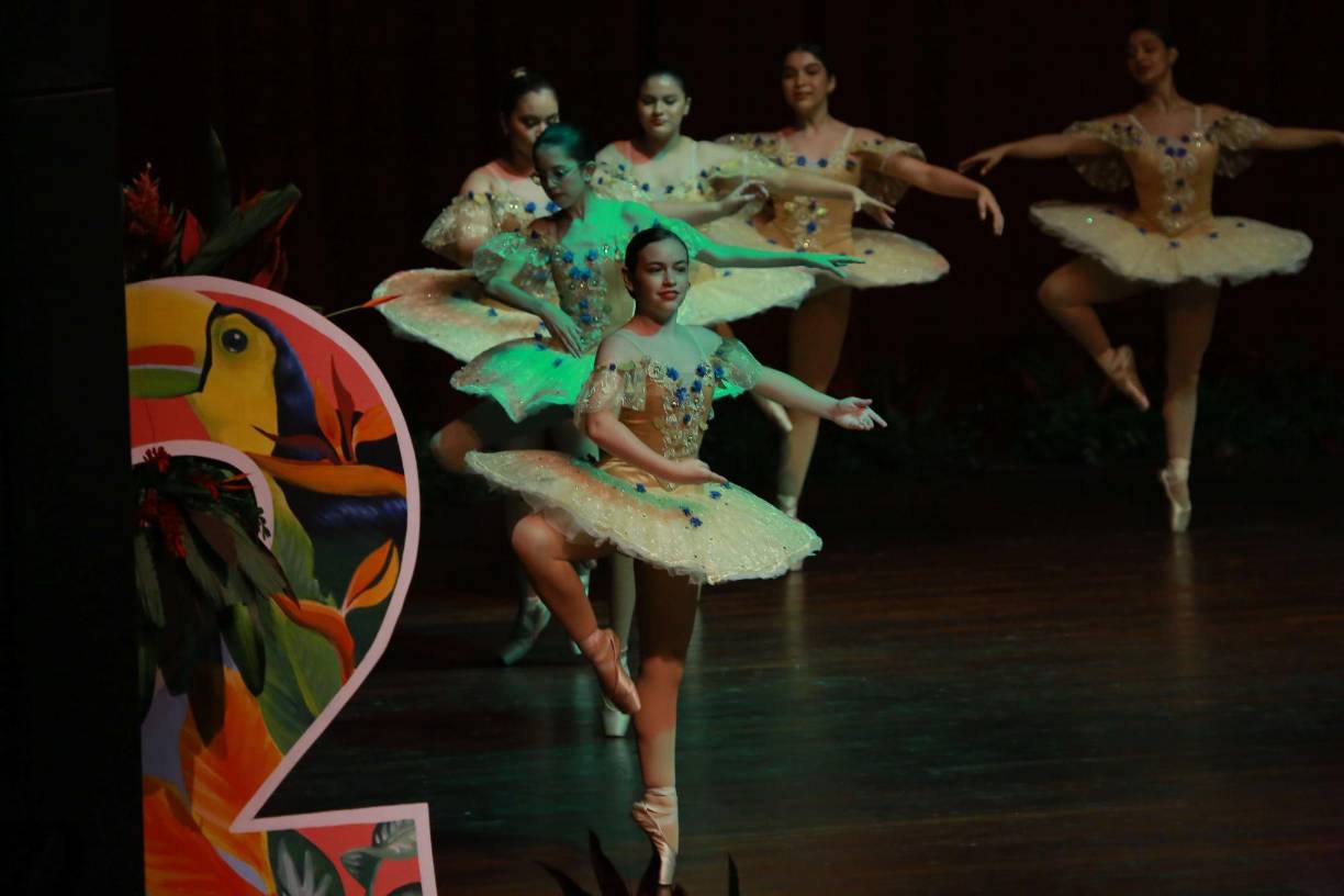 Las talentosas jovencitas desataron la emoción del público.