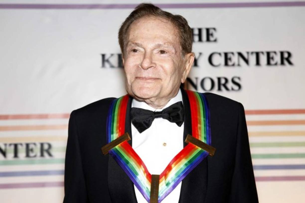 El compositor Jerry Herman famoso por su trabajo en Broadway, fue diagnosticado en 1985 y es uno de los afortunados que ha sobrevivido. Tiene actualmente 86 años de edad.