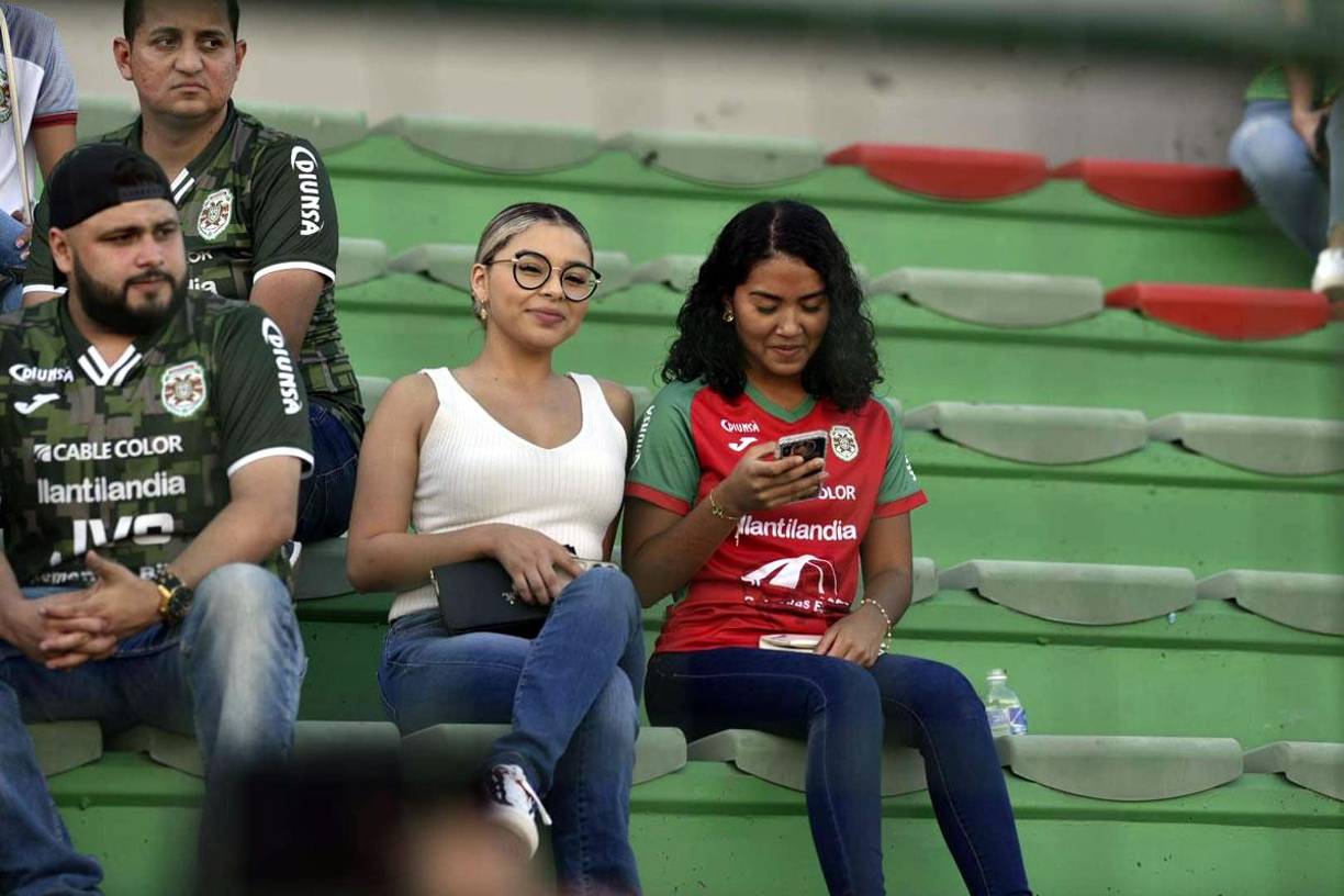 Un gran ambiente se vivió en el estadio Yankel Rosenthal con el triunfo del Marathón.