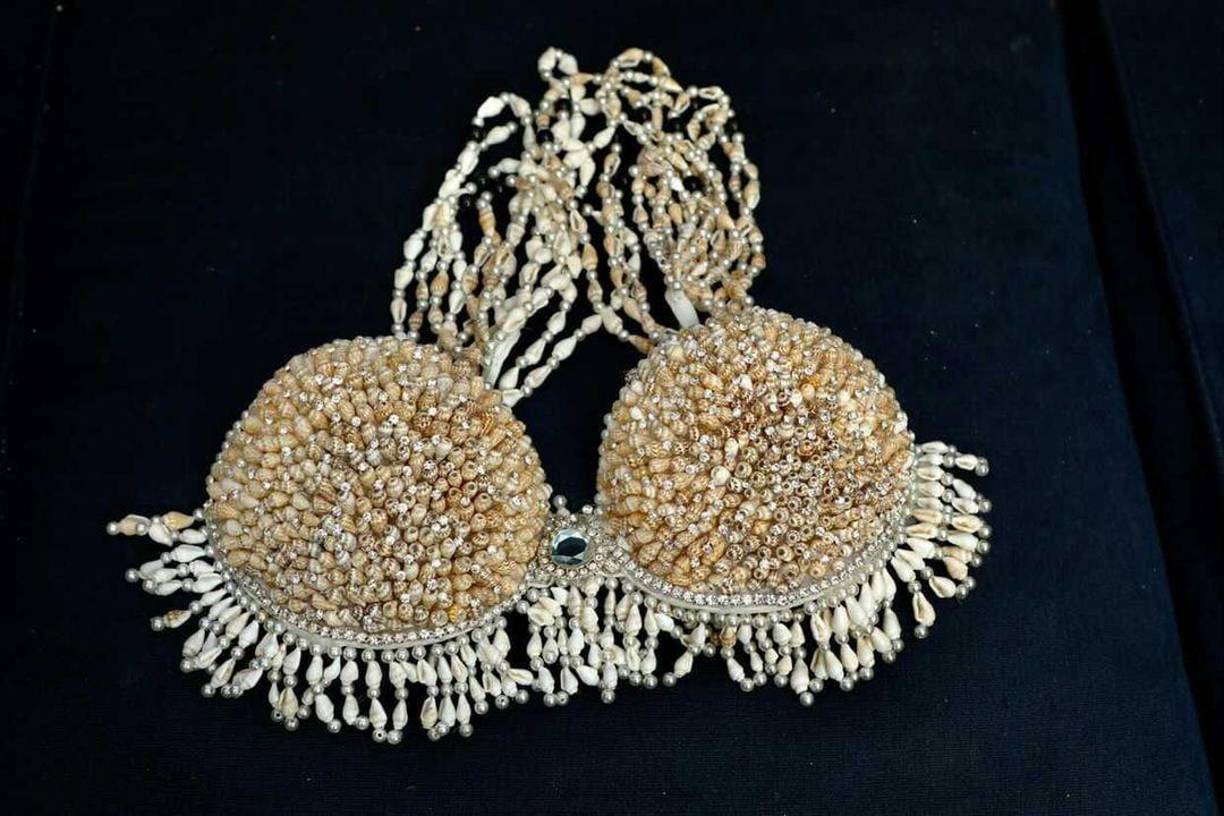 Parte superior del traje que lucirá Rose este viernes. 