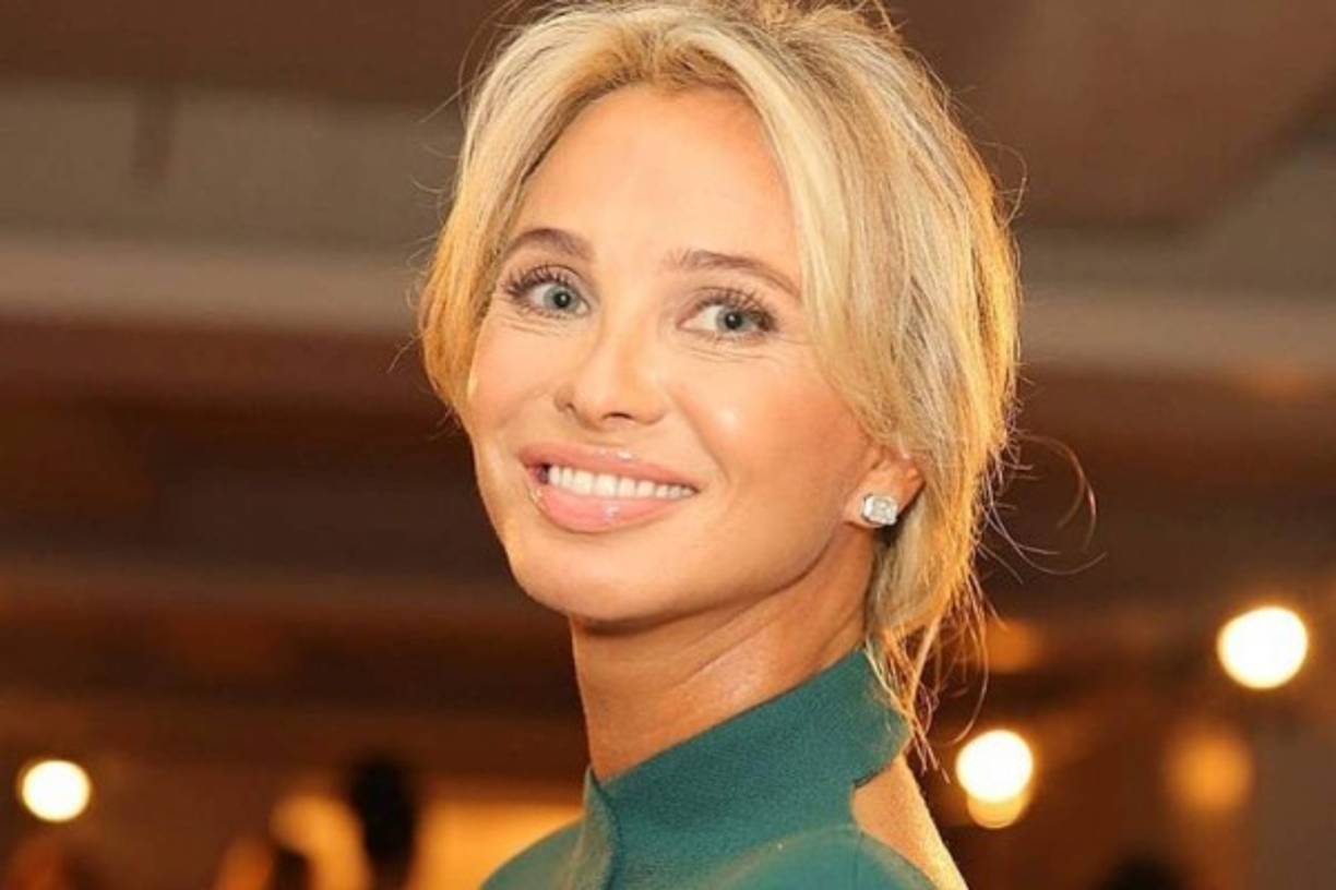 Corinna zu Sayn-Wittgenstein, amiga del rey Juan Carlos I, aseguró que los 76 millones de dólares (67,1 millones de euros) que recibió del monarca fue un regalo en reconocimiento por 'cuánto signifiqué para él' y que fue acosada por el servicio secreto de España.