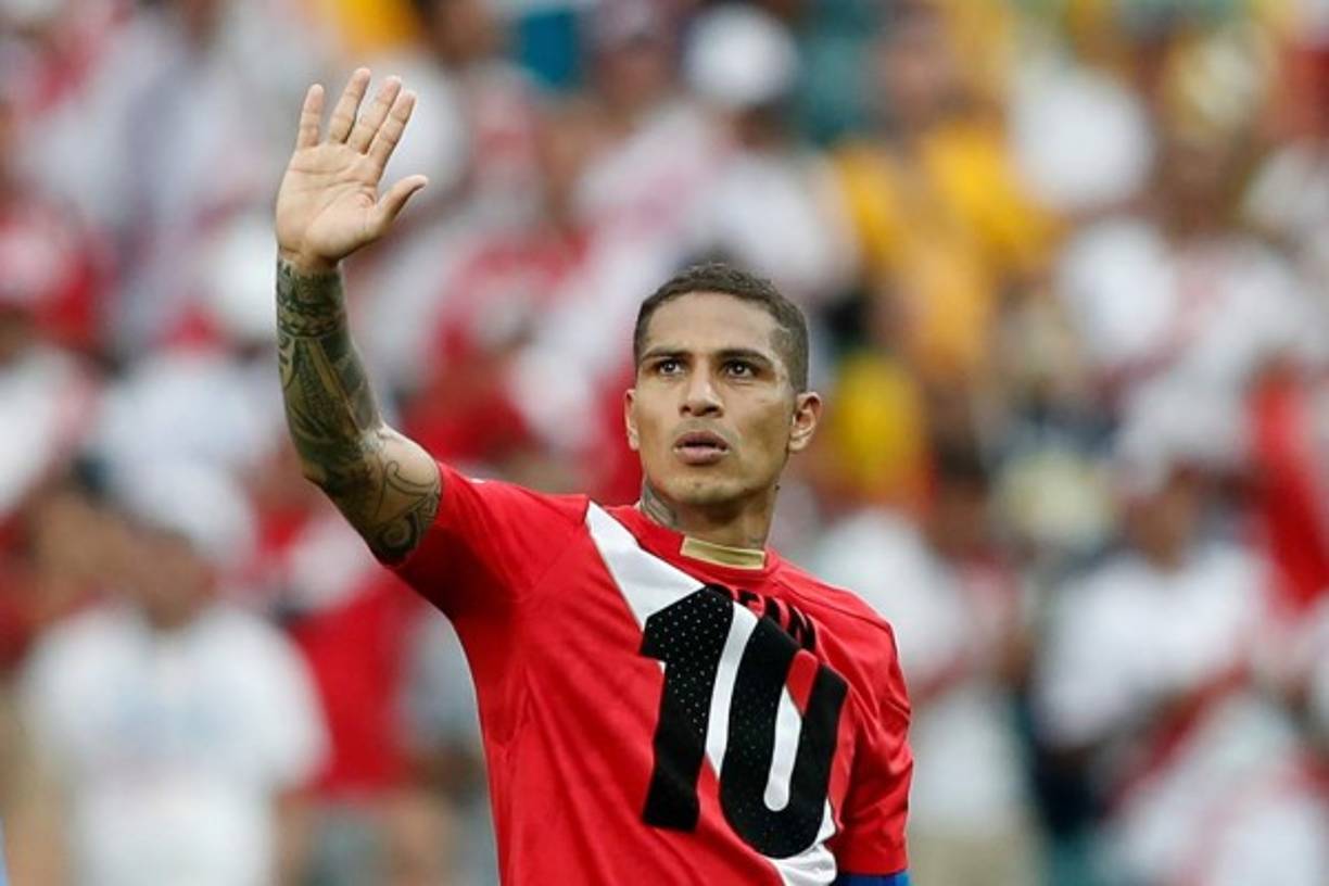 Paolo Guerrero jugó probablemente su único y último Mundial con Perú. Foto AFP