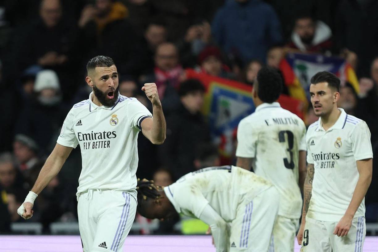 La celebración de Karim Benzema tras marcar el gol de la remontada 2-1 ante Atlético.