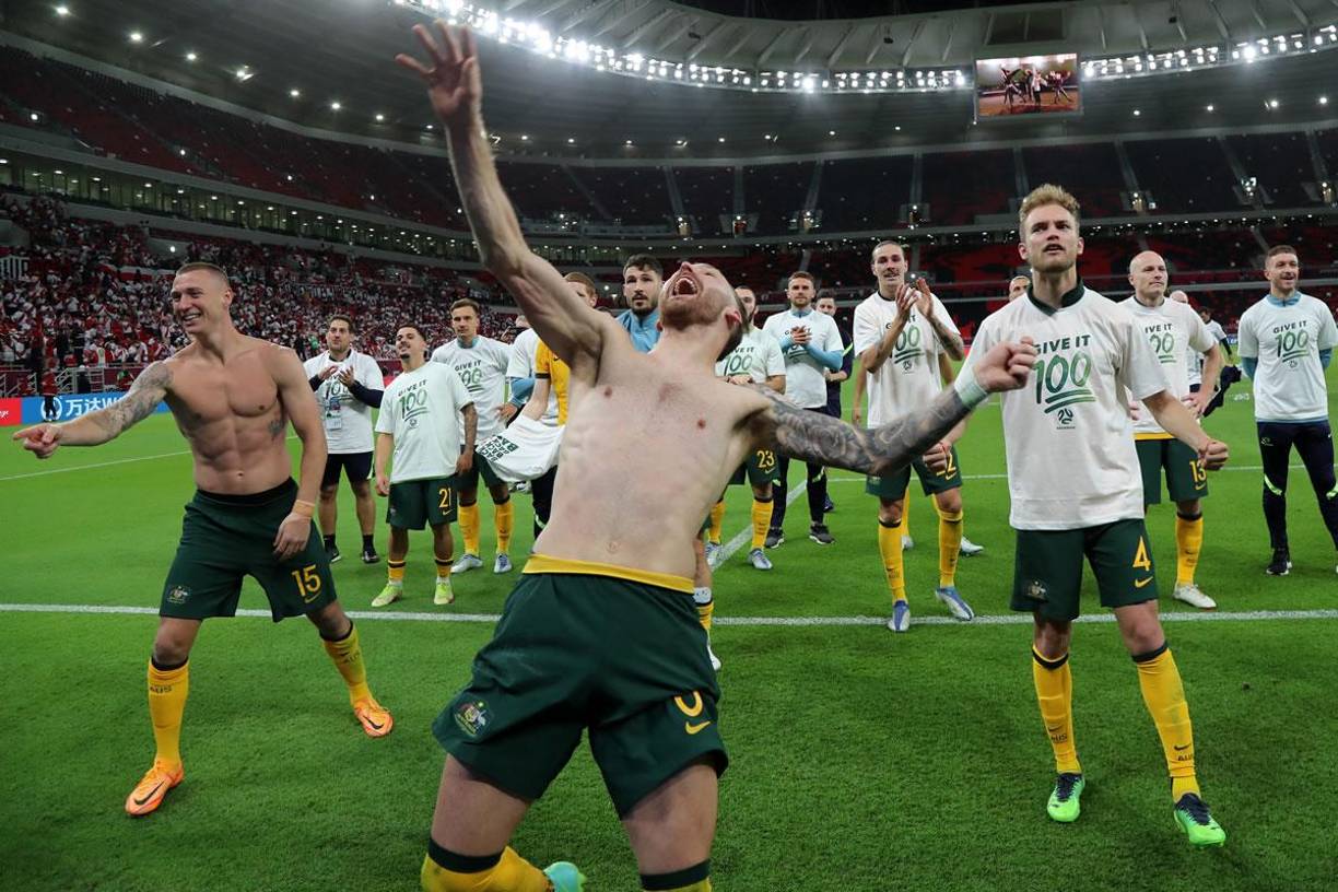 Los australianos enloquecieron en los festejos de la clasificación al Mundial de Qata 2022.