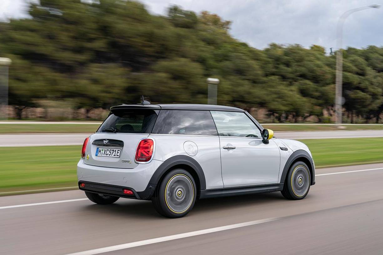 El vehículo que tiene Antonela es un modelo del Mini Cooper SE en su versión eléctrica o enchufable. ¡Una belleza!