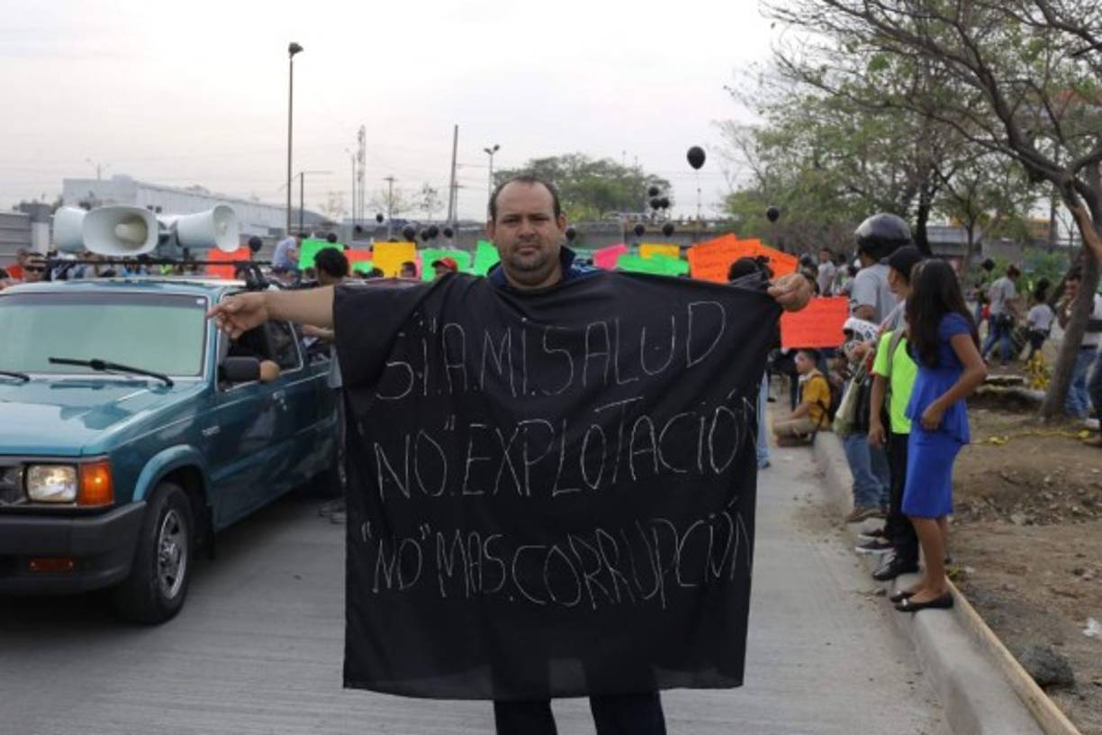 En las principales ciudades de Honduras se realizan de manera pacìfica las marchas para celebrar el Día Internacional del Trabajo.