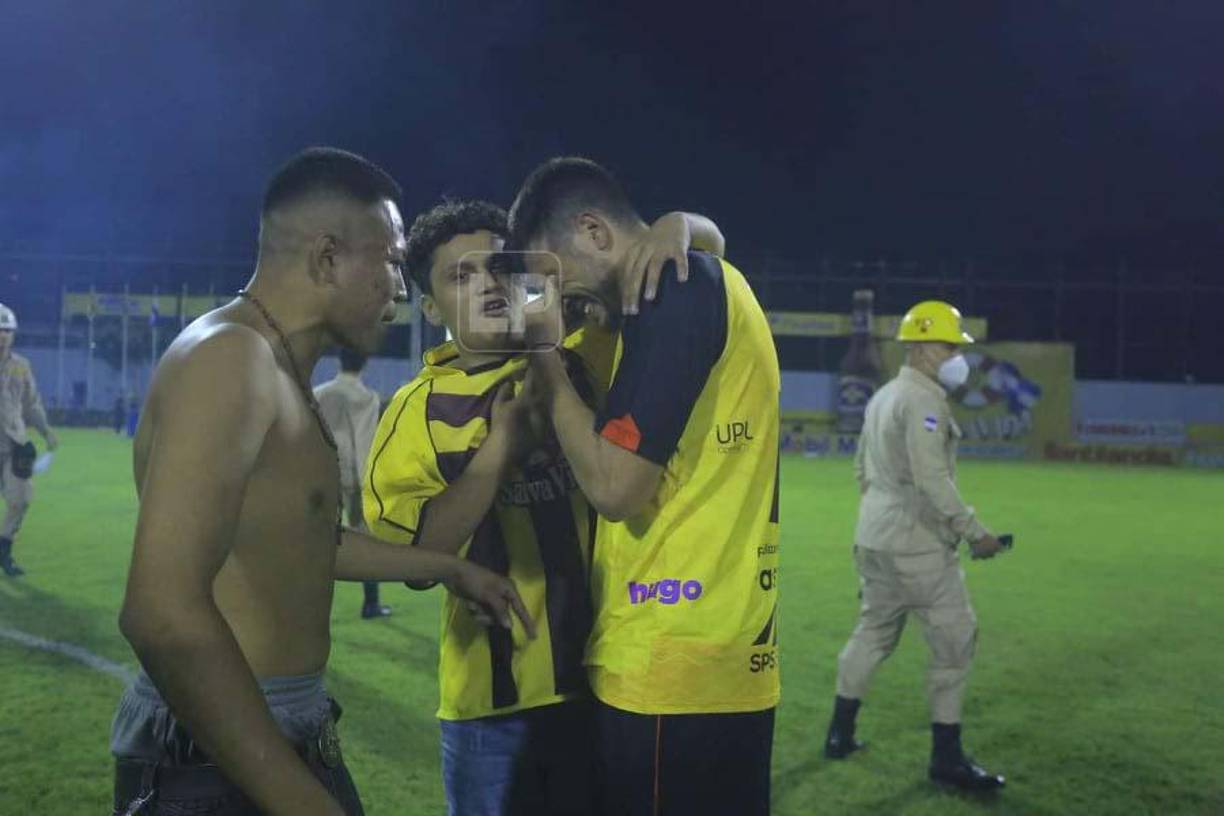 Ramiro Rocca fue titular en la Gran Final pero poco o nada aportó en la zona ofensiva. El argentino derramó lágrimas en el césped del estadio Morazán.