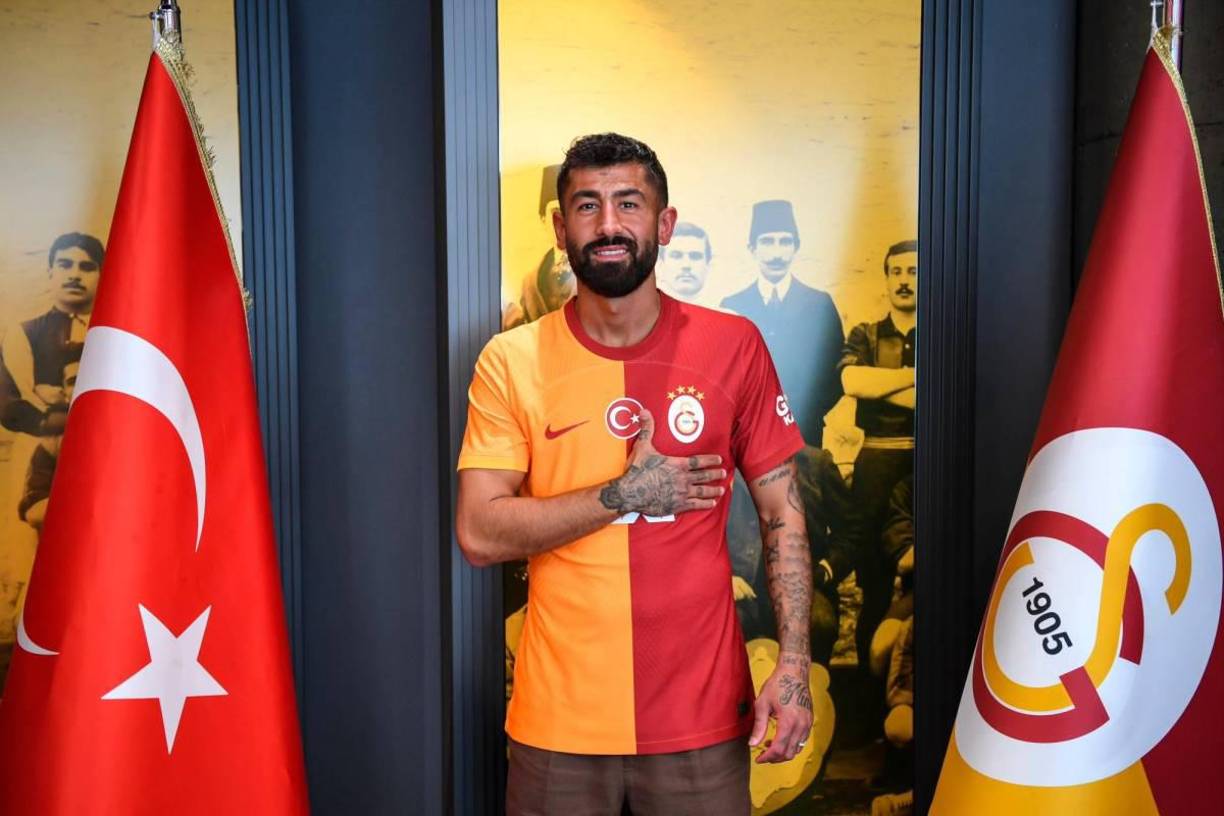 El Galatasaray ha fichado al centrocampista alemán Kerem Demirbay. Llega procedente del Bayer Leverkusen y firmó hasta junio de 2026.