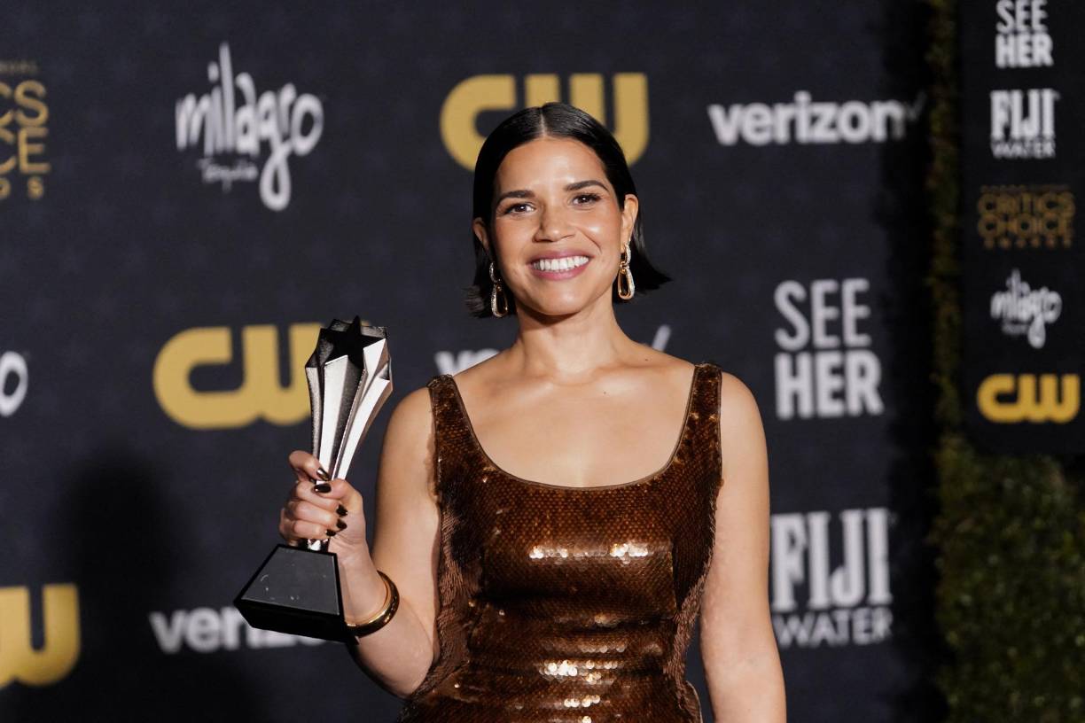 La actriz estadounidense, de raíces hondureñas, América Ferrera, todavía se siente “incrédula” por su nominación como mejor actriz de reparto por su papel en la película “Barbie”. 