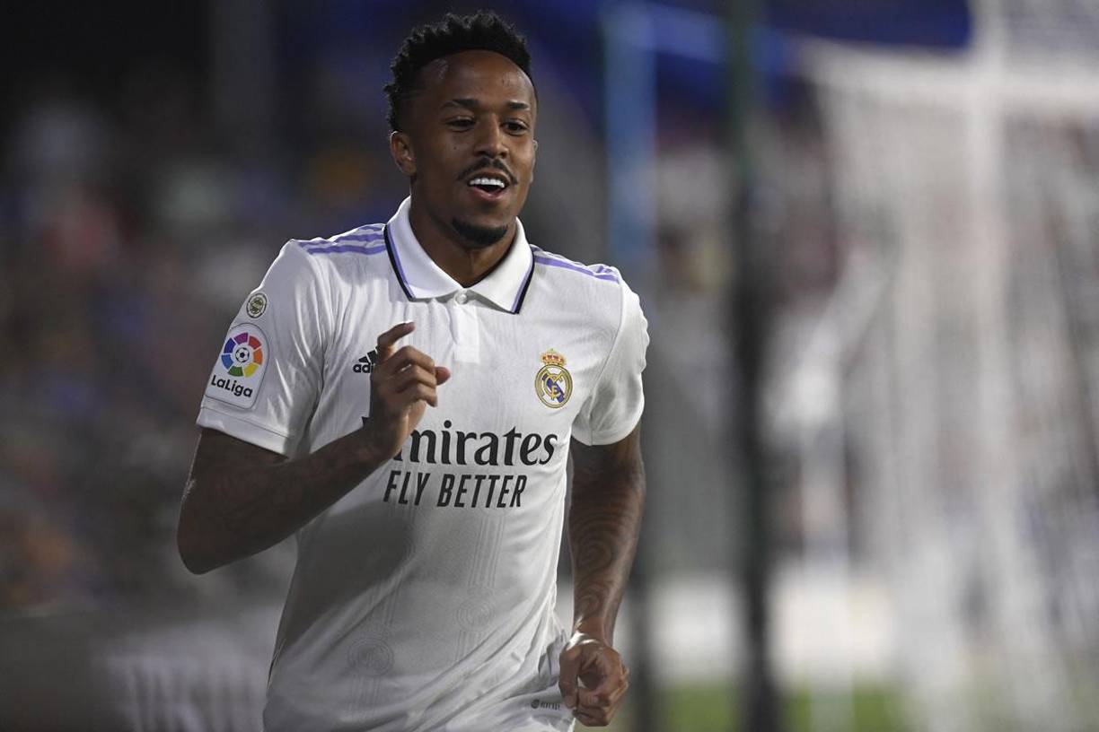 Éder Militao - El brasileño estará en la zona central de la defensa madridista. Viene de marcar un gol en la jornada pasada contra el Getafe.