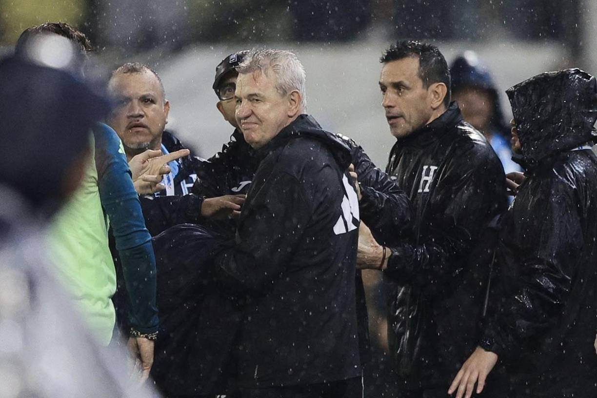 El golpe de la lata de cerveza le provocó una herida en la cabeza al ‘Vasco‘ Aguirre.