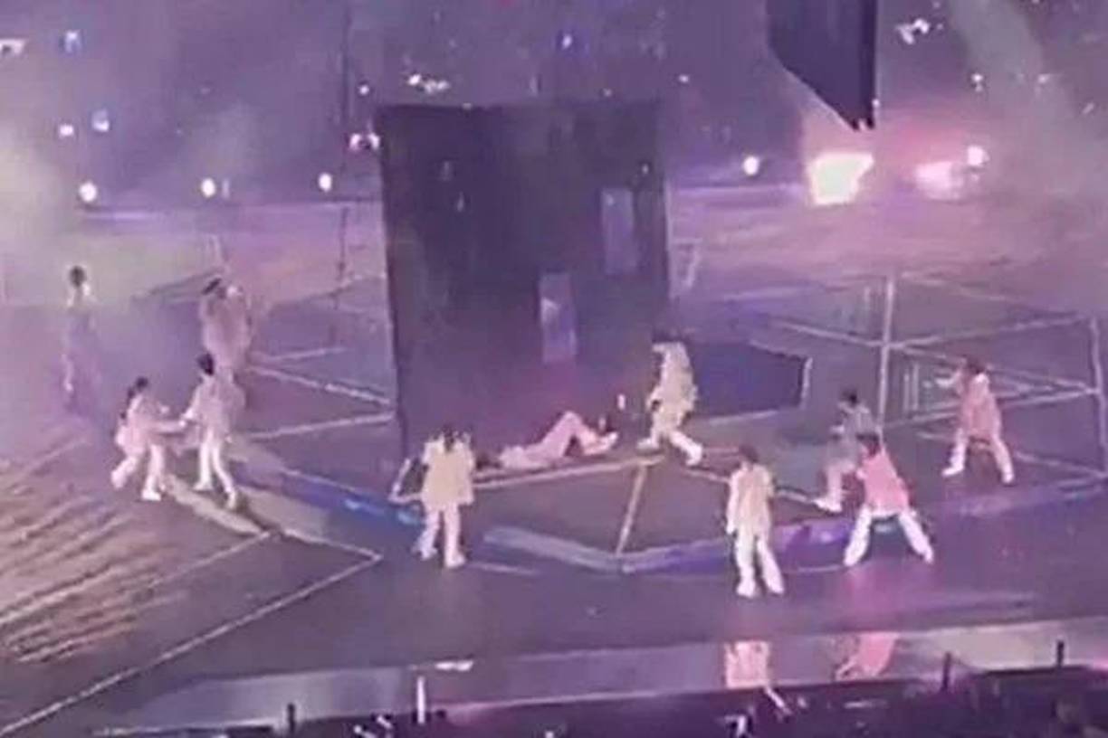 Según medios locales, los recientes conciertos de Mirror estaban plagados de fallas técnicas.