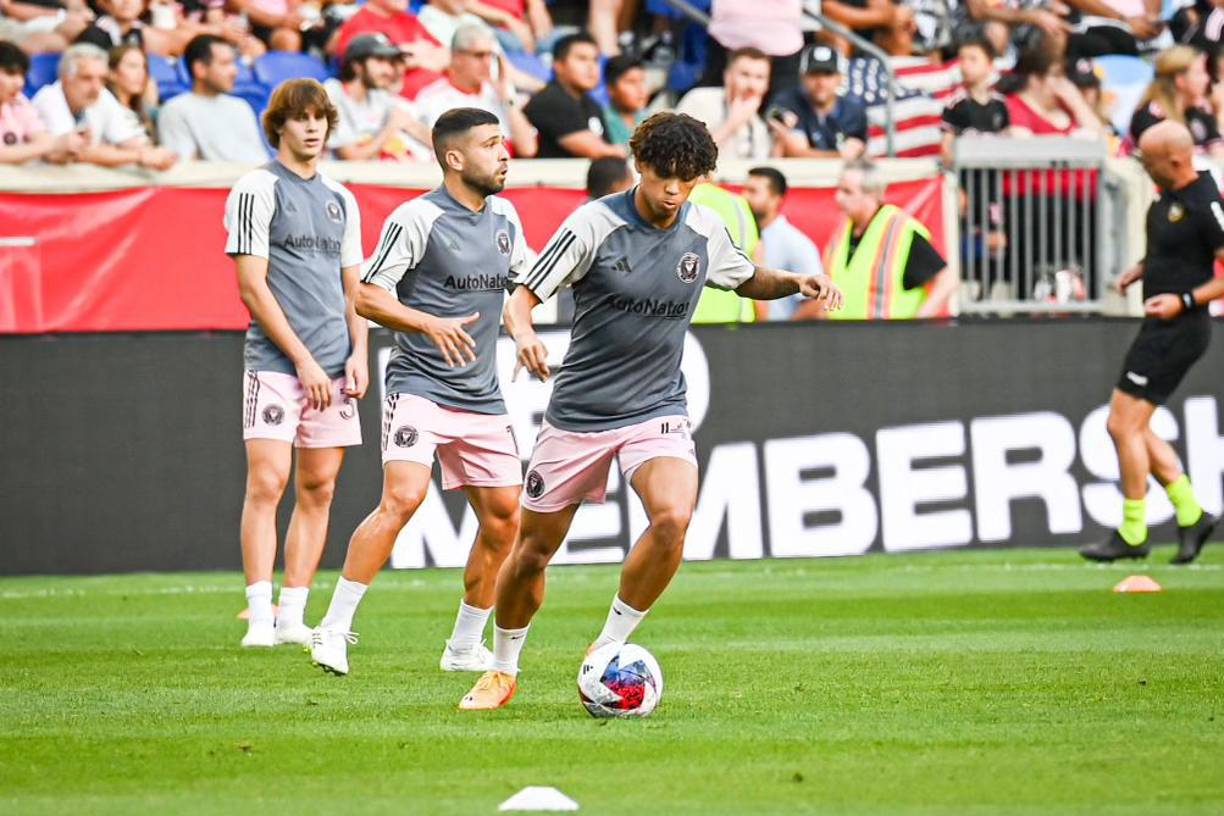 Por su parte, el hondureño David Ruiz arrancó el encuentro como titular en el regreso del Inter Miami a la MLS tras el parón por la Leagues Cup.a