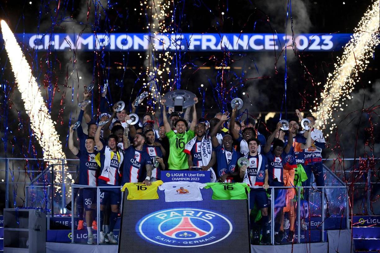 La coronación del PSG como campeón de la Ligue 1 de Francia.