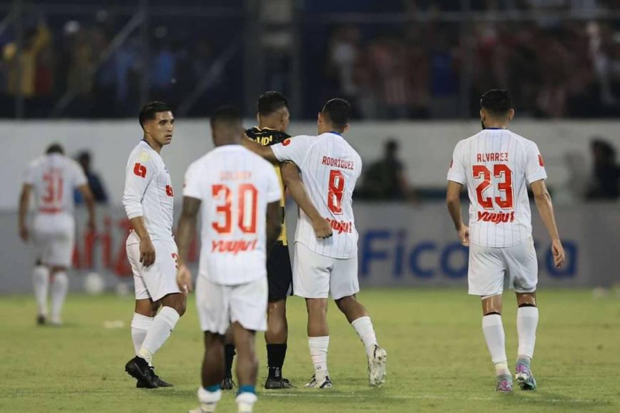 Hay varias razones por las que el León ha dejado de brillar, y aquí las detallamos.