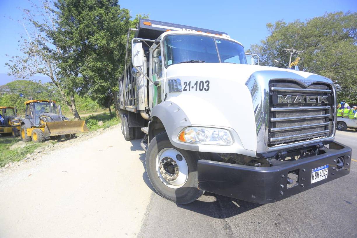 Desalojan a 10 familias en bordo La Palizada de San Pedro Sula