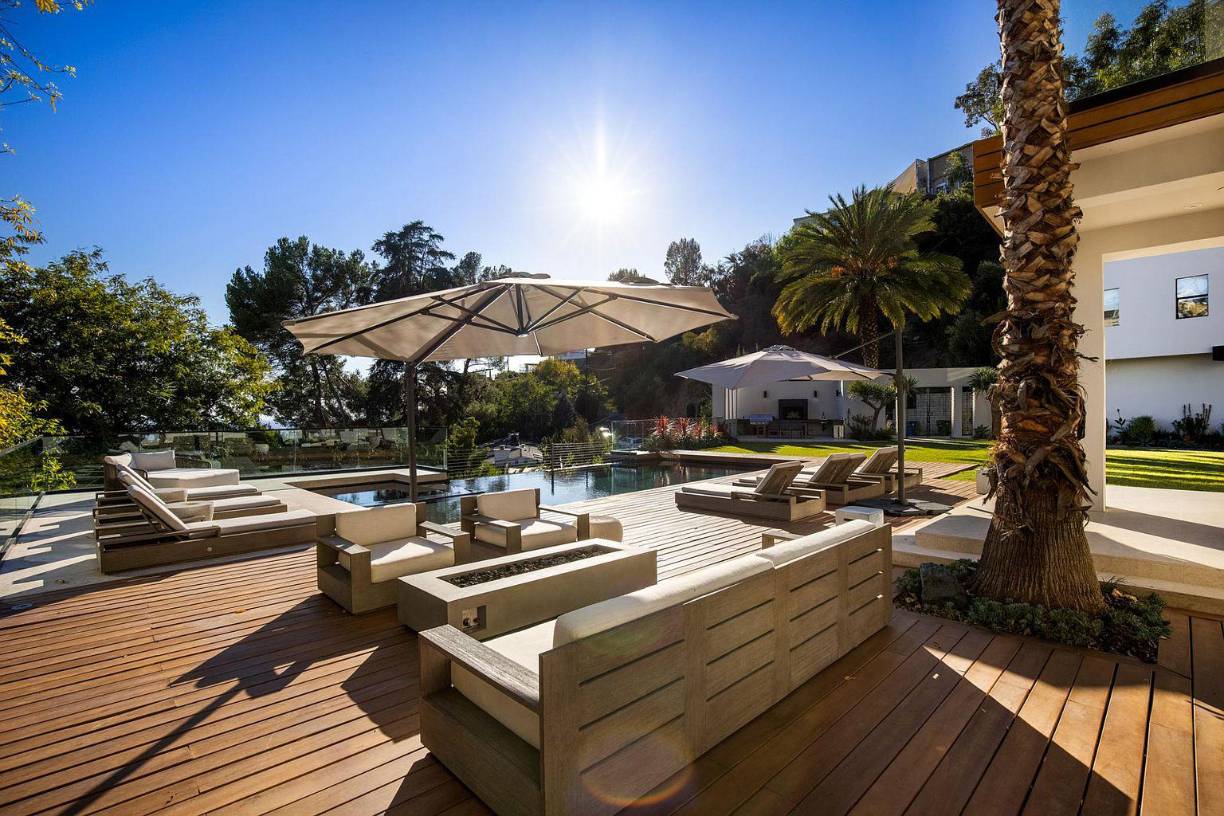 Asimismo cuenta con una hermosa alberca. 