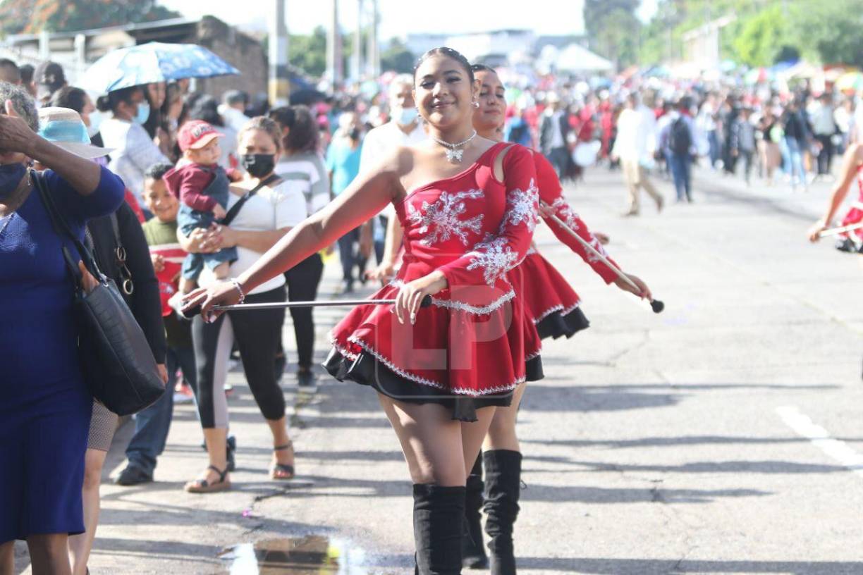 Palillonas del Instituto Técnico Támara. Fotografías: La Prensa. 