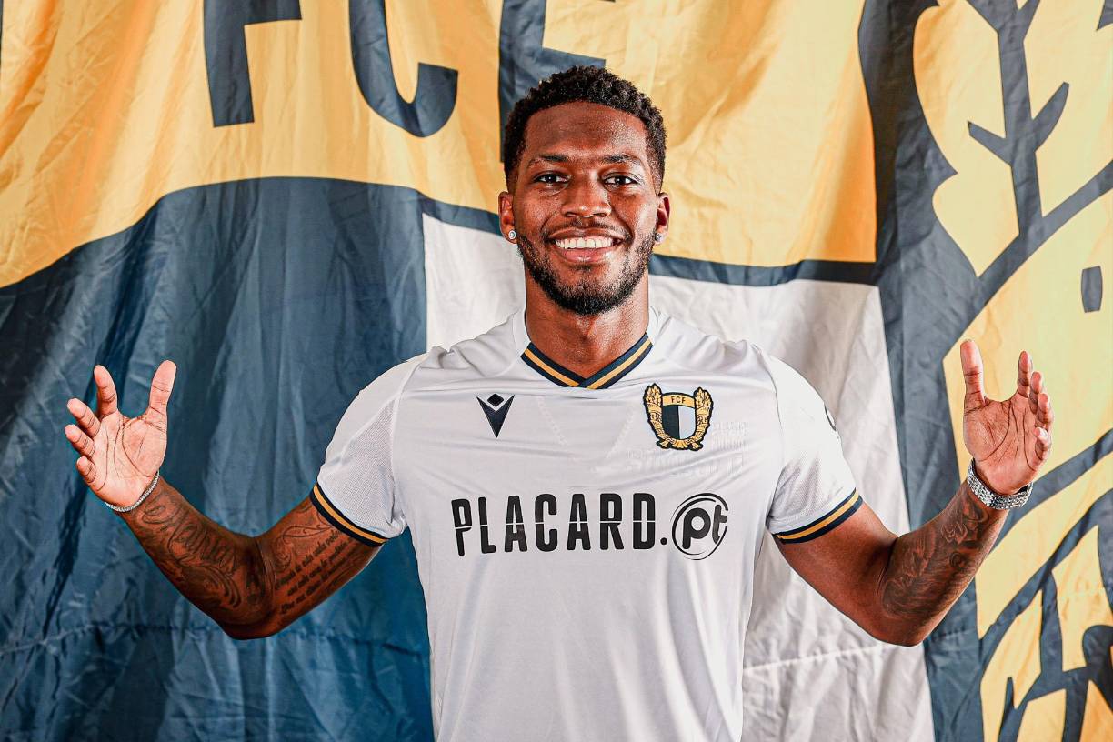 OFICIAL: El extremo panameño José Luis “Puma” Rodríguez es nuevo jugador del FC Famalicão de la primera división de Portugal, llega procedente del Alavés.