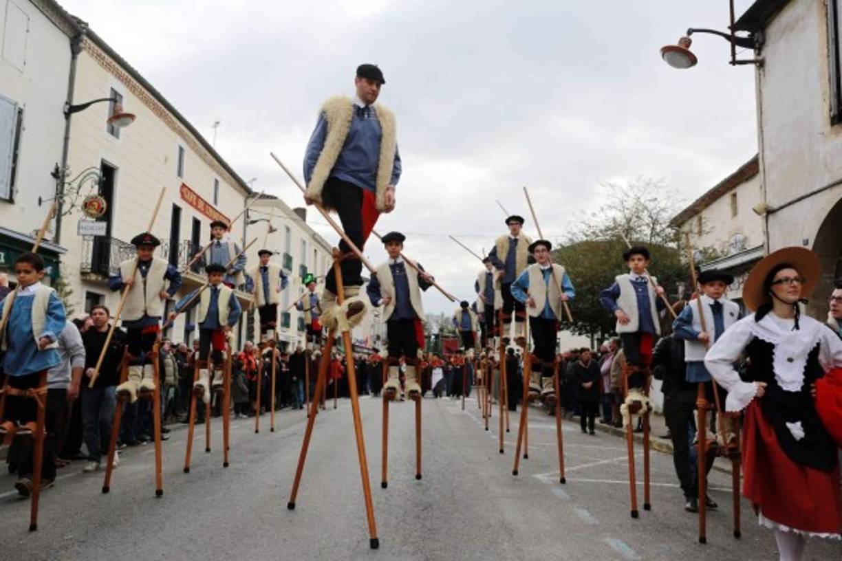 Celebración tradicional en la localidad de Bazas, en el sur de Francia.