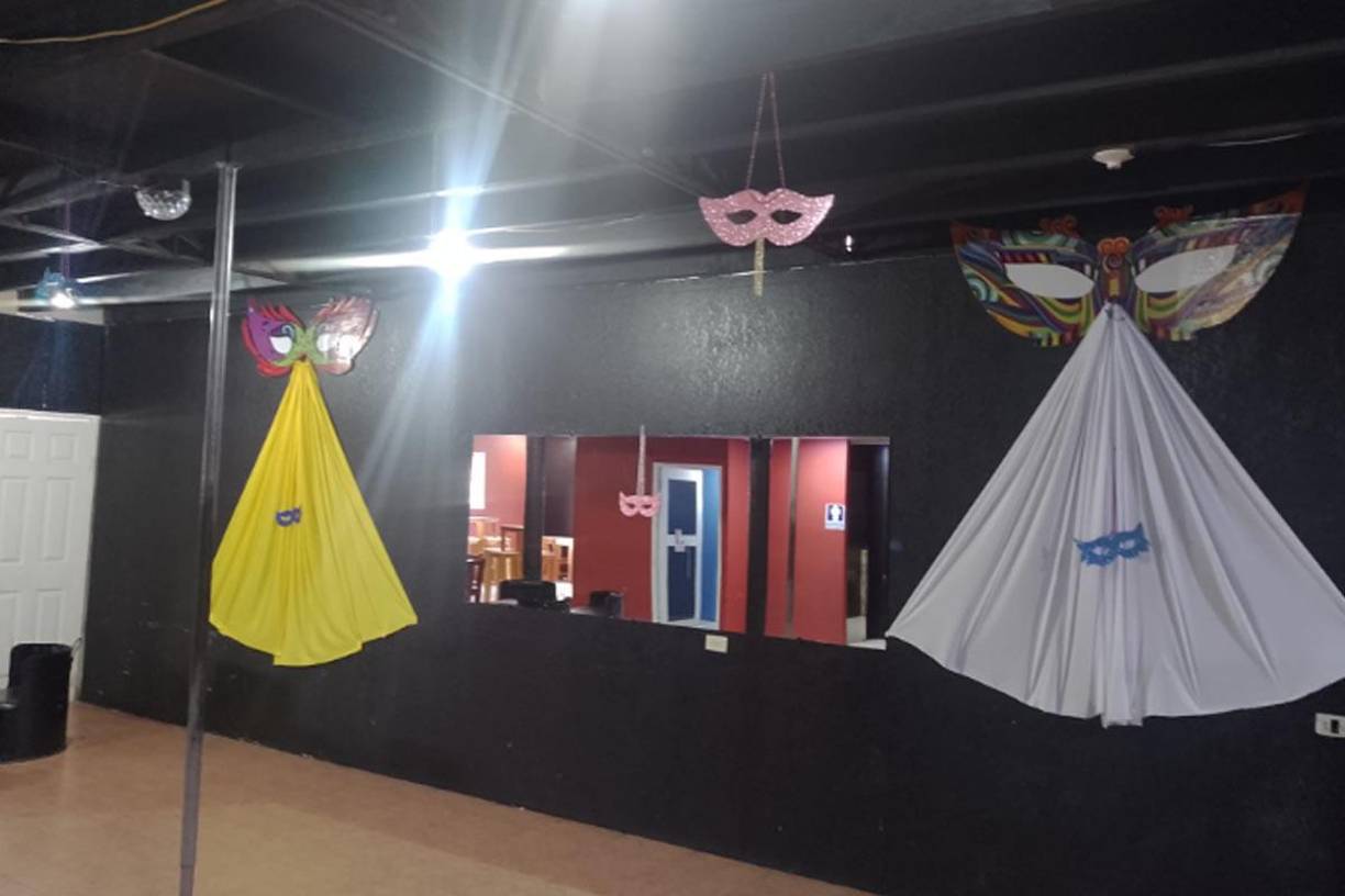 El alcalde del Olanchito, Juan Carlos Molina, dijo que “esta actividad no está permitida en la ciudad, el dueño pidió perdón y manifestó que no volverá a pasar un evento de esta naturaleza”.