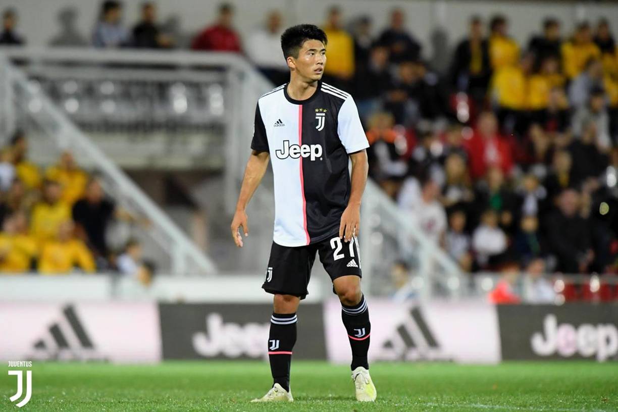 Mientras Han comenzaba su trayectoria en la primera división europea en 2017 ––marcando varios logros para Corea del Norte––, su país natal aumentaba las tensiones en la península coreana, poniendo a prueba lo que afirmó que era su primer misil balístico intercontinental.