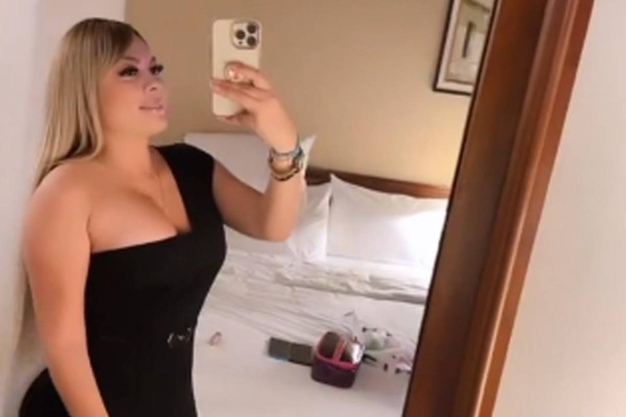 En la escena del crimen, fiscales y policías recolectaron evidencia y testimonios, de los cuales varios señalan a una mujer que trabajaba junto a la víctima.