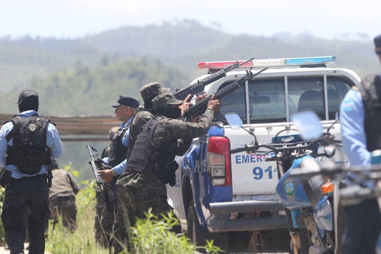 Un pandillero muerto y otro detenido dejó en la tarde de este viernes un enfrentamiento armado entre miembros de la Pandilla 18 y agentes de la Policía en Ciudad España, valle de Amarateca. 