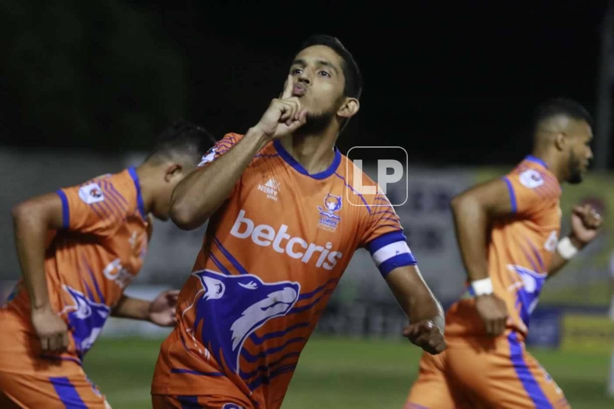 Juan Ramón Mejía marcó de penal el tanto de la victoria de la UPN (1-2) contra el Honduras Progreso y mandó a callar a todos en el estadio Humberto Micheletti.