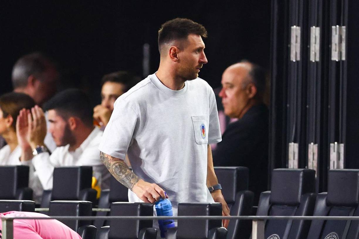 Leo Messi comenzó la recuperación de la lesión ligamentaria en su tobillo derecho, sufrida durante la final de la Copa América frente a Colombia.