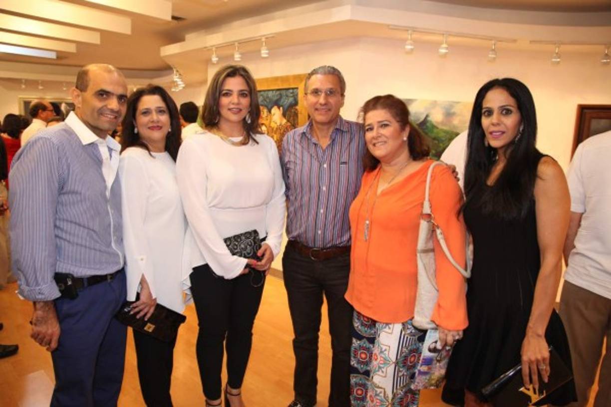 Fuad y Samia Abufele, Lupita Hawit, Mario y Audelia Dabdoub y Nadia Segebre