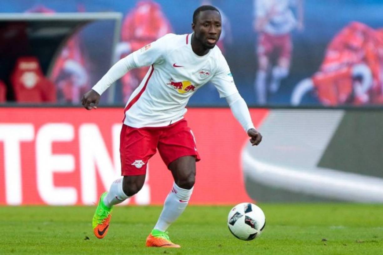 Según Mirror, Ralf Randnick, máximo responsable del RB Leipzig de Alemania, habría aceptado la marcha de Naby Keita al Liverpool, pero para el próximo verano, en 2018.
