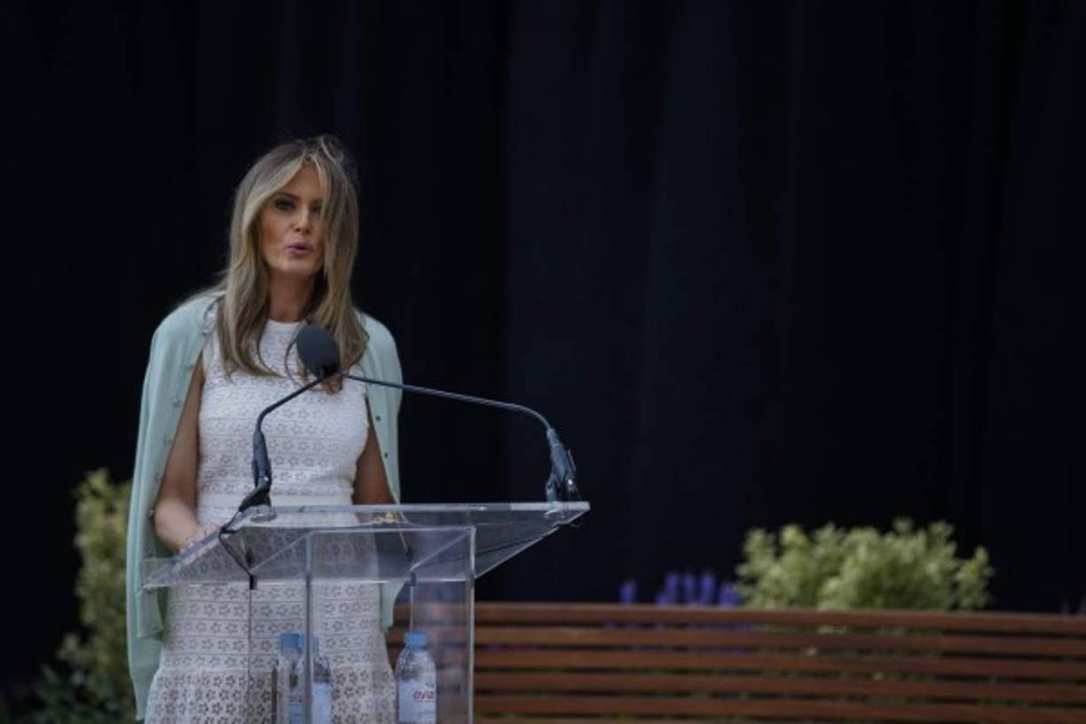 Más temprano en la semana, Melania Trump cortó la cinta de inauguración del Centro Nacional de Salud Infantil en Washington D.C.