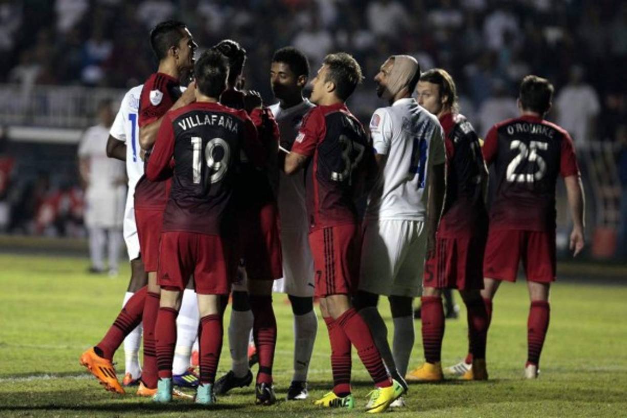 Una pequeña bronca se armó entre jugadores del Olimpia y del Portland Timbers.