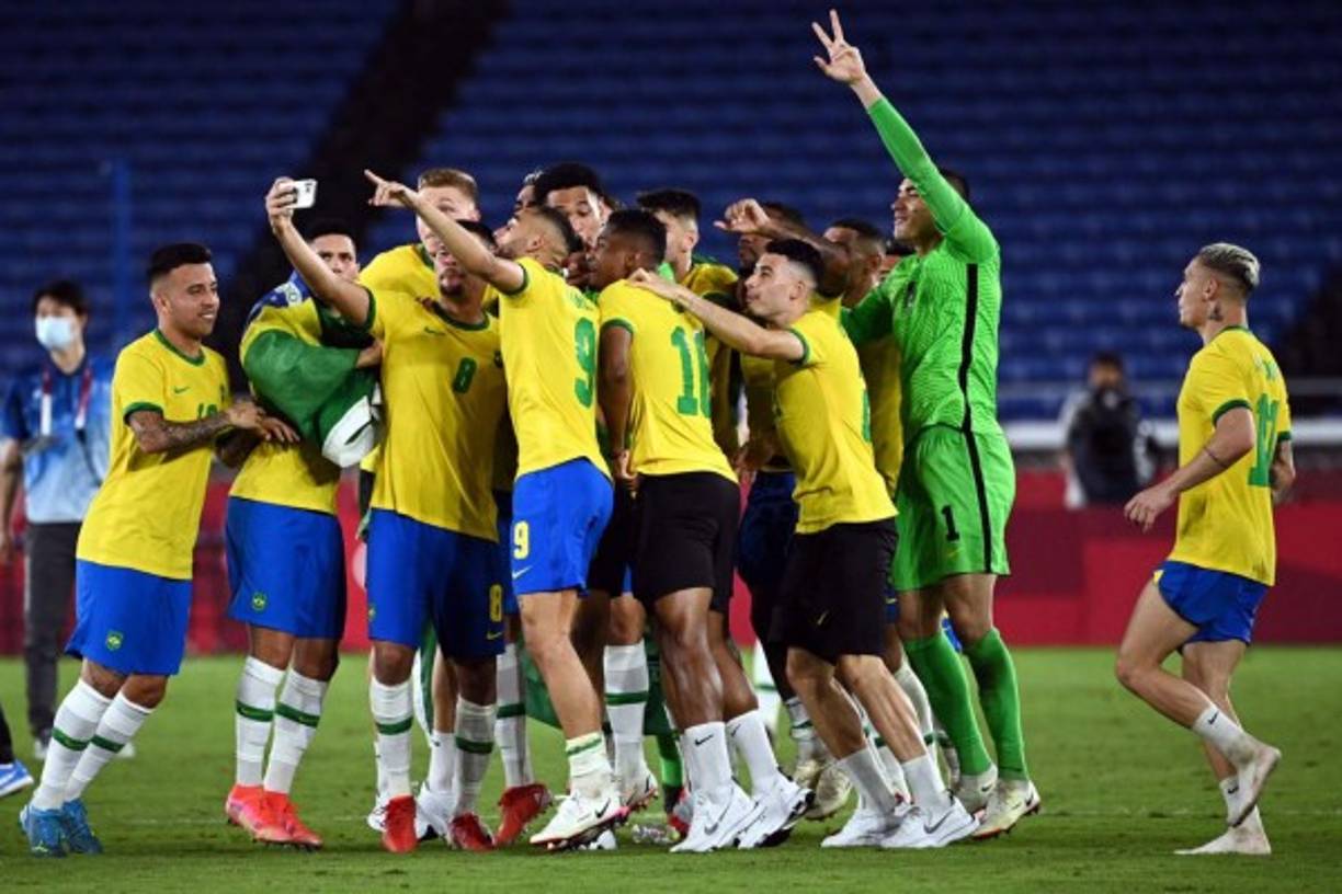 La selfie de los campeones de los Juegos Olímpicos de Tokio-2020.