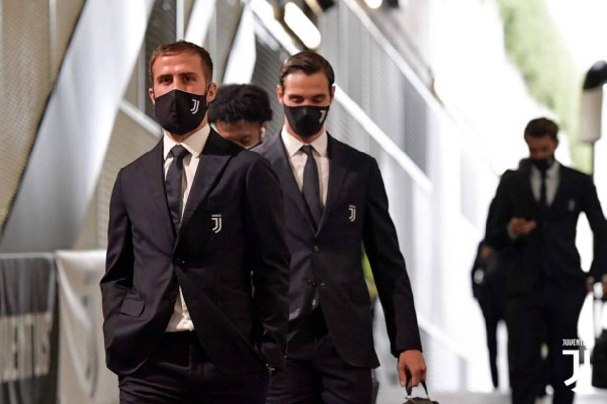 Los jugadores de la Juventus siguieron con todas las medidas de bioseguridad previo al juego.