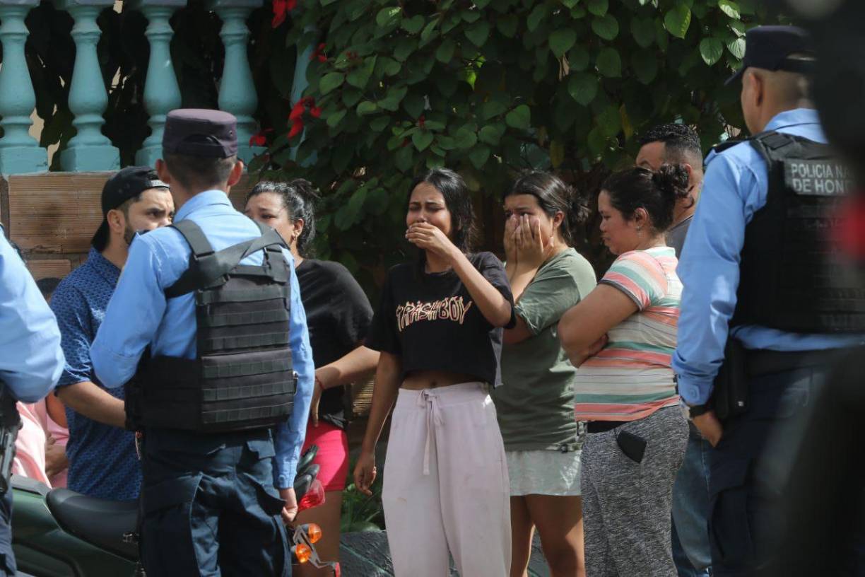 La colonia Villa Nueva, al oriente de Tegucigalpa, fue escenario de un asesinato en la tarde cuando Javier Martínez perdió la vida a manos de hombres armados en la calle principal del sector 1.