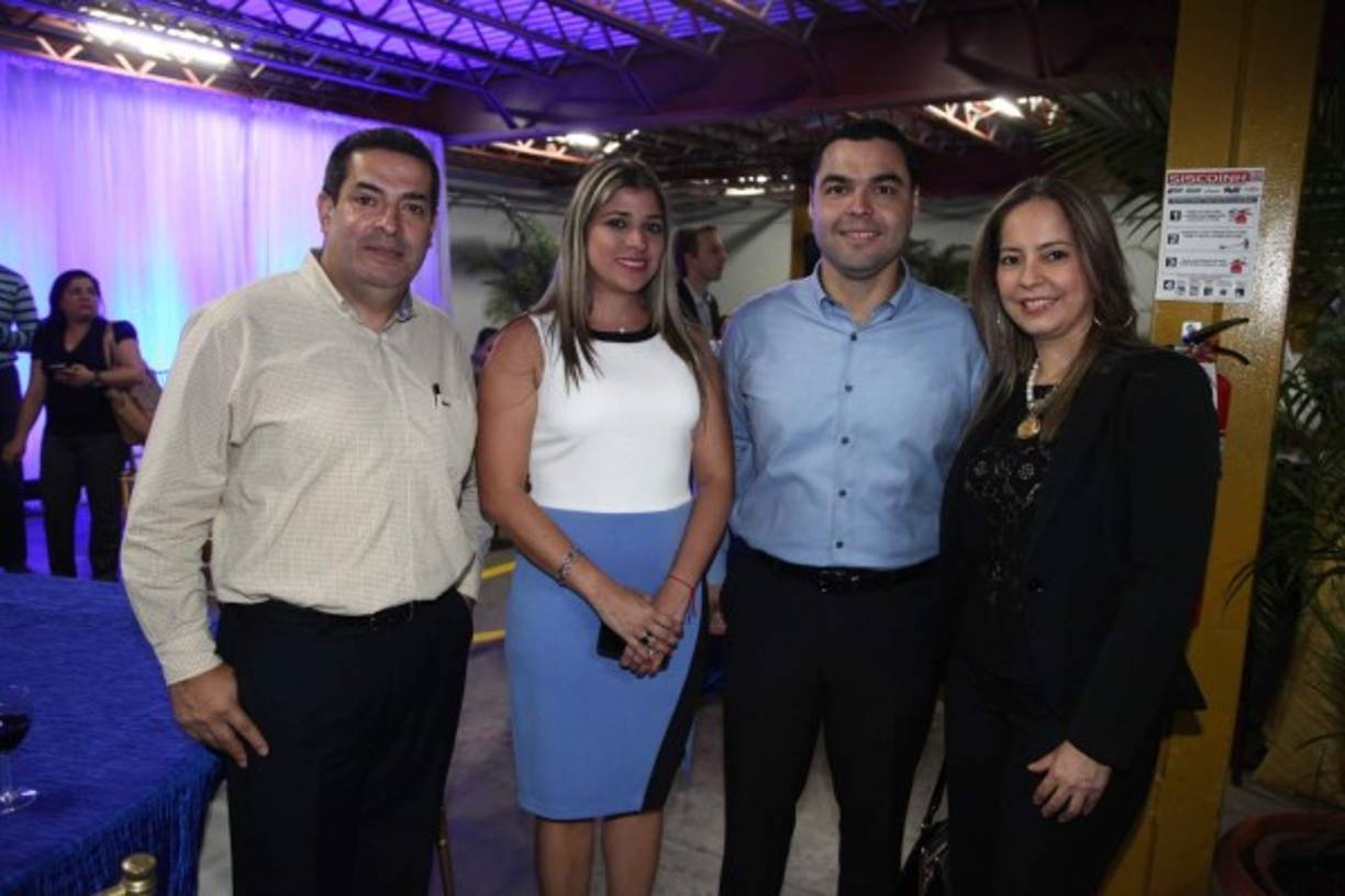 Ángel Herrera, Denisse Villegas, Leo Guerrero y Sandra Matta.