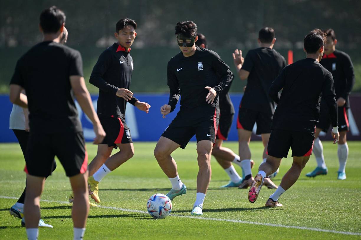 Heung Min Son durante los entrenamientos con Corea del Sur.