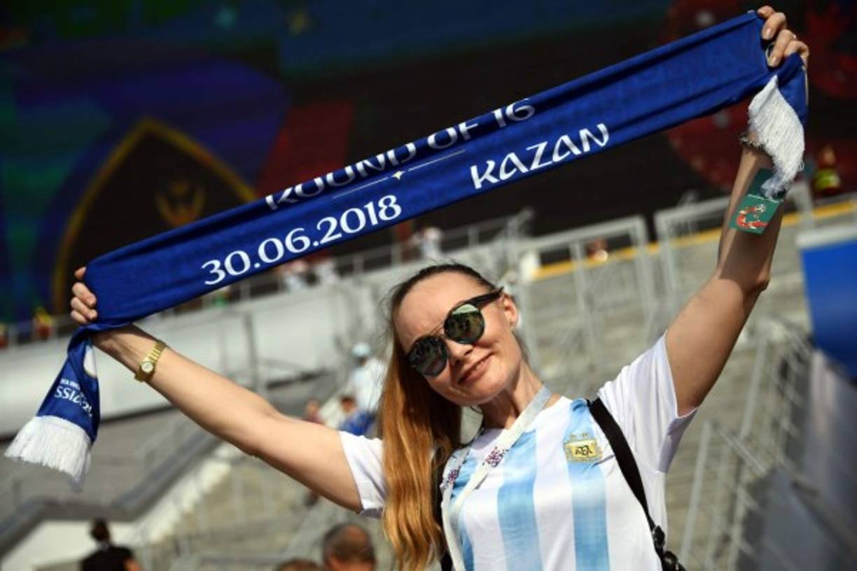 Esta hermosa aficionada argentina en el estadio Kazan Arena.