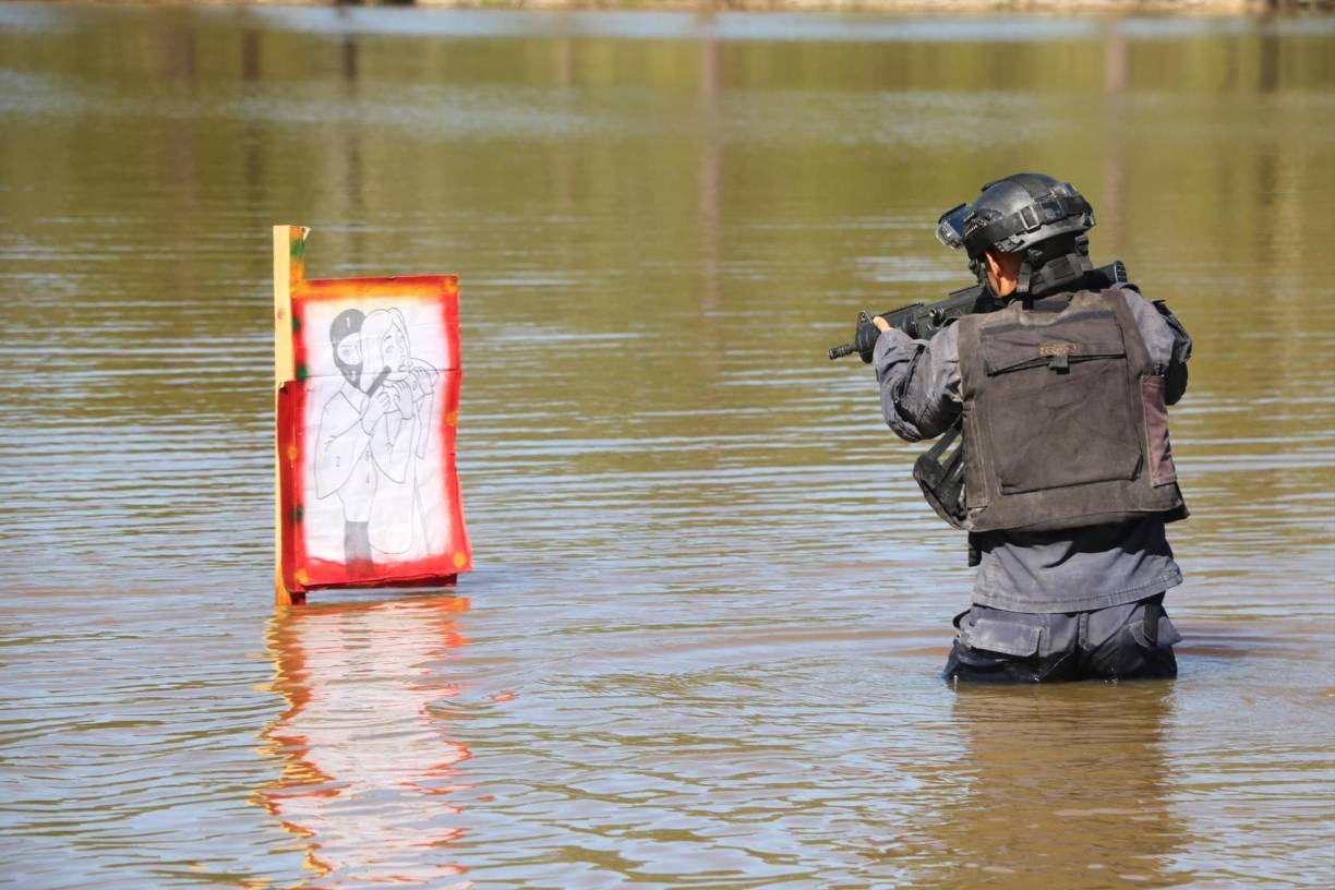 El influencer entró al curso de Comando Cobras hace unas semanas. 