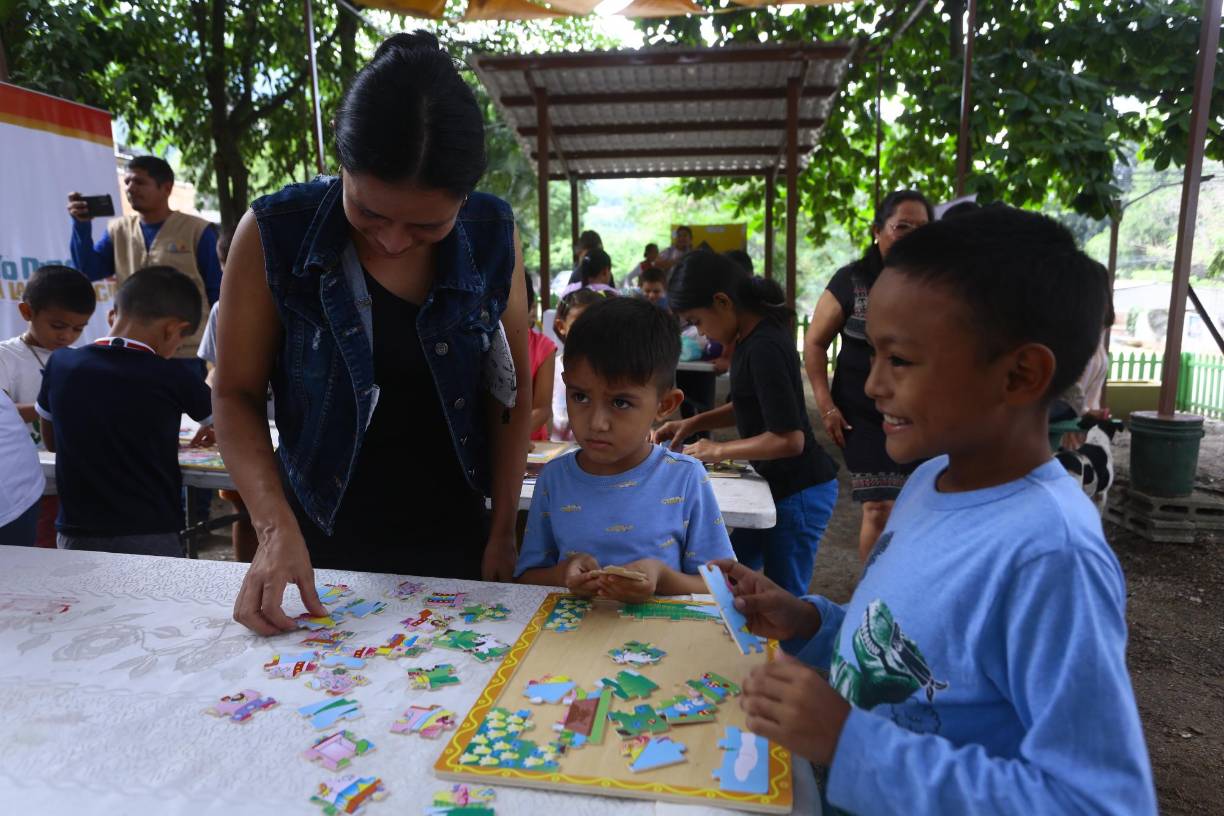 Este espacio fue inaugurado ayer por el Comité Prodesarrollo de Chamelecón, liderado por Hodalma Henríquez. Para poder establecerlo se generó apoyo de parte del Programa de Desarrollo de los Estados Unidos Usaid.