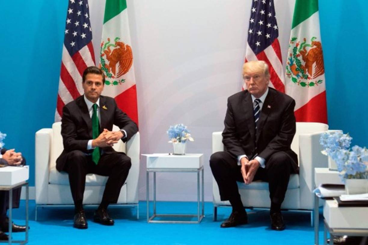 '¿Estás loco?': Así le respondió Trump al presidente mexicano Enrique Peña Nieto al explicarle que no dejaría de decir ante la prensa que México no pagaría por el muro.