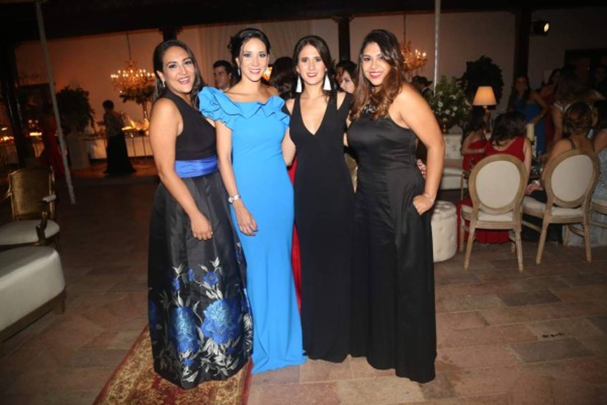 Carolina Simón, Elisa Maradiaga, Liesel Mena y María Isabel Simón.