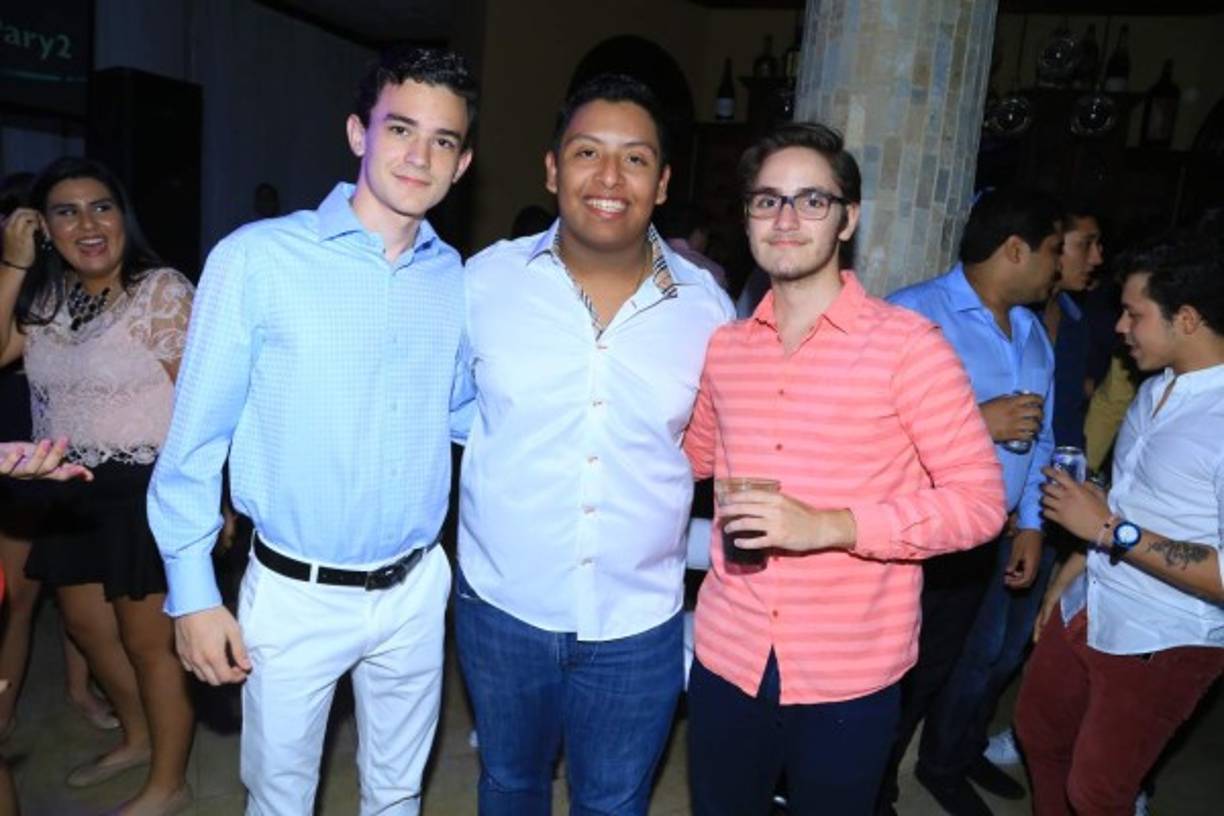 David Berkeley, Julio Alvarenga y Alejandro Andrade.