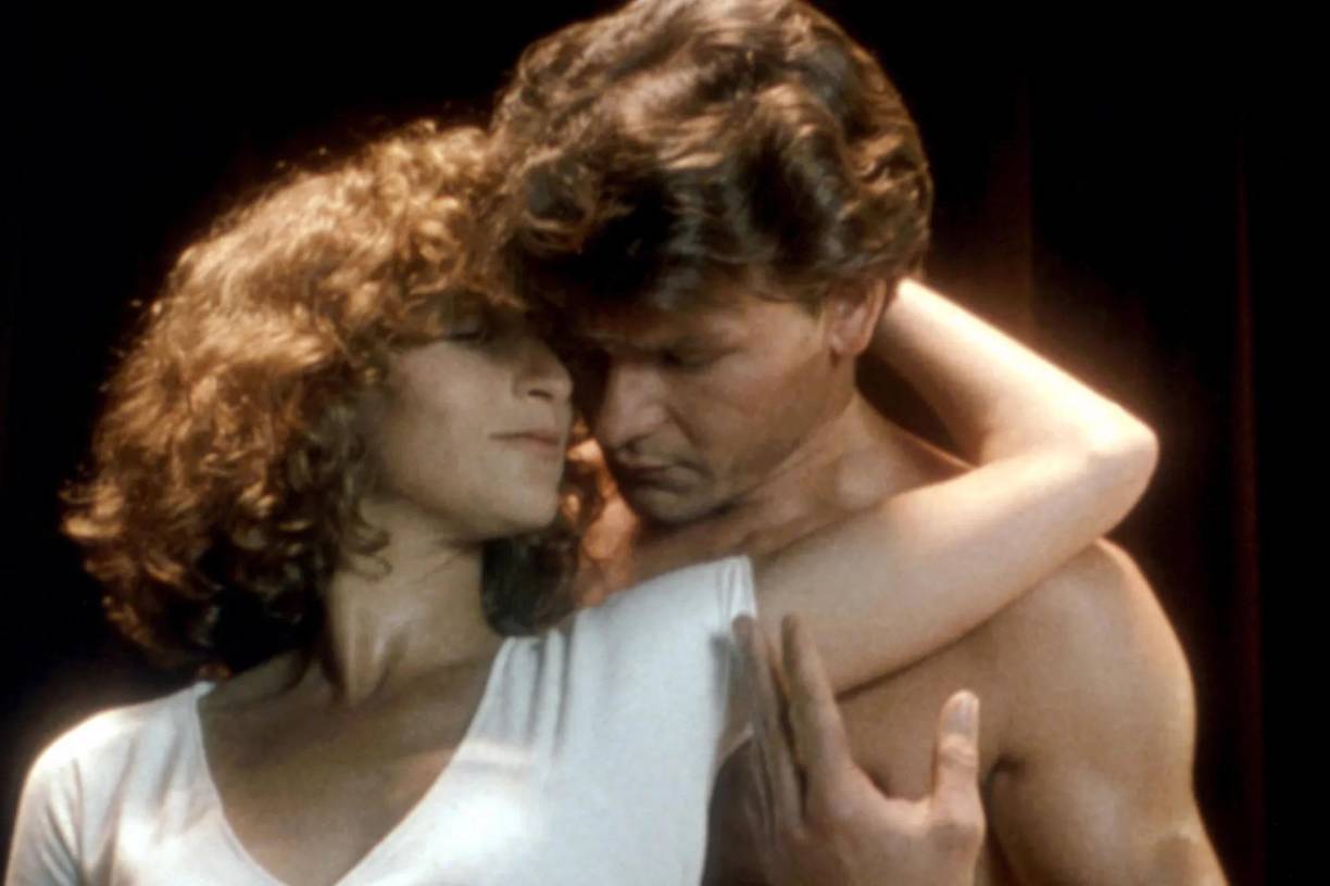 Ahora, hablando sobre una posible secuela de Dirty Dancing , Grey dijo: “Han sido firmes en hacerla, y yo he sido firme en respetar el original, por respeto a Patrick... y a las generaciones de fans”.