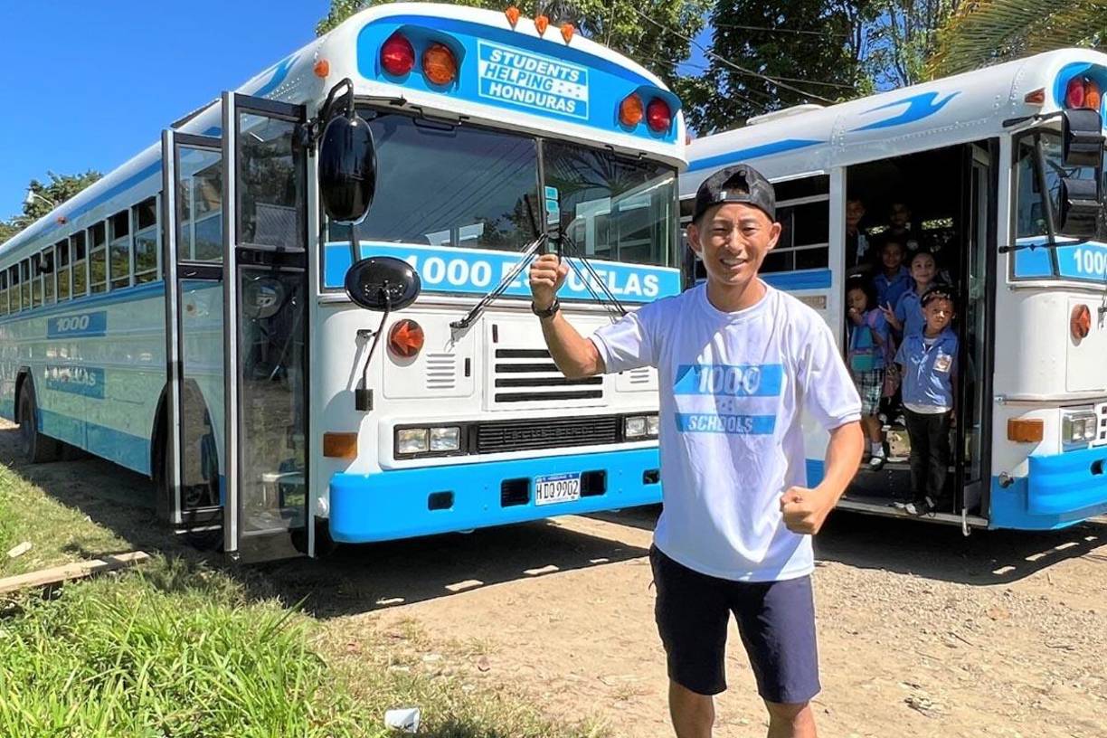 El espíritu entusiasta y compromiso con la educación de los niños hondureños que ha demostrado el filántropo japonés, Shin Fujiyama, ha motivado a varios deportistas hondureños a sumarse a la misión de construir 1,000 escuelas en Honduras.