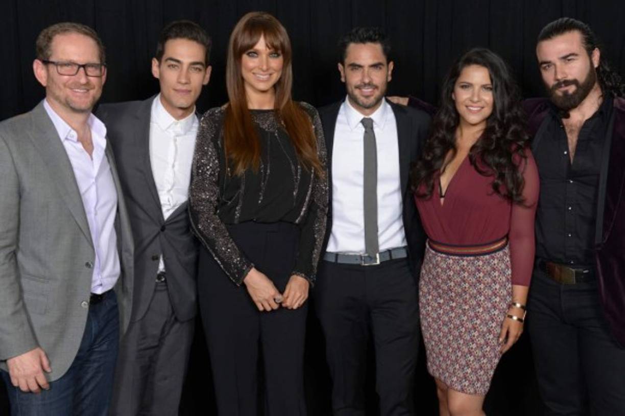 El elenco de la exitosa serie está integrado por Blanca Soto, Andrés Palacios, Rebecca Jones, Litzy, José Luis Resendez y dirigida por Miguel Varoni.