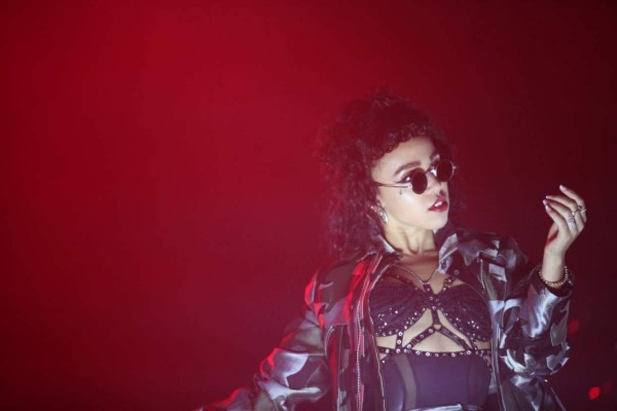 El actor está filmando The Lost City of Z para la productora de Brad Pitt, Plan B, desde agosto, mientras que Twigs ha estado en L.A.